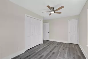 1221 Cedar Post Ln, Houston, TX 77055 - Photo 13