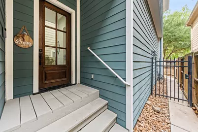 828 W 26th Street, Houston, TX 77008 - Photo 3