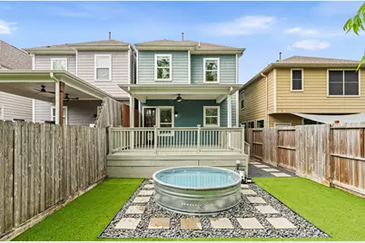 828 W 26th Street, Houston, TX 77008 - Photo 1