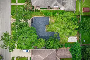 4626 Holly St, Bellaire, TX 77401 - Photo 35