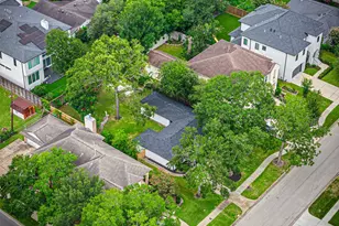 4626 Holly St, Bellaire, TX 77401 - Photo 33