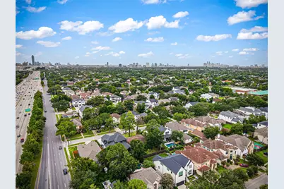 4626 Holly Street, Bellaire, TX 77401 - Photo 31