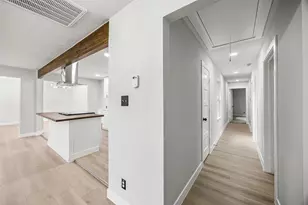 4626 Holly St, Bellaire, TX 77401 - Photo 17