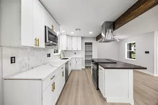 4626 Holly St, Bellaire, TX 77401 - Photo 15