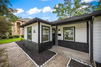 4626 Holly Street, Bellaire, TX 77401 - Photo 3