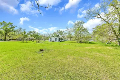 1220 Pecan Street, Clute, TX 77531 - Photo 21