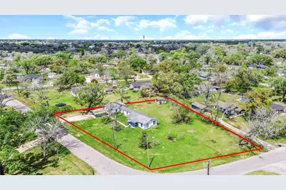 1220 Pecan Street, Clute, TX 77531 - Photo 1