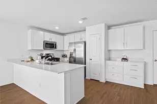 2805 Fountain Woods Dr, League City, TX 77573 - Photo 13