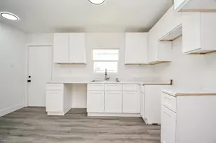 4223 Elmwood St, Houston, TX 77051 - Photo 3