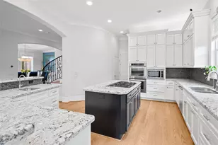 2215 Branard St, Houston, TX 77098 - Photo 13