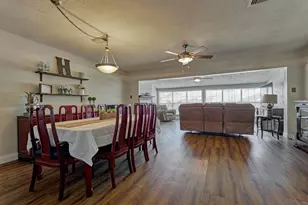 39 Regency Pt, Conroe, TX 77356 - Photo 19