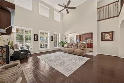 3830 Cypress Point Drive, Mont Belvieu, TX 77523 - Photo 9