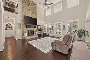 3830 Cypress Point Dr, Mont Belvieu, TX 77523 - Photo 7