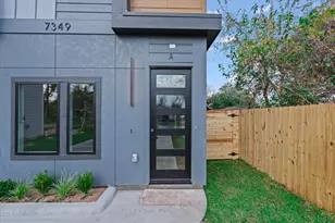 7349 Sandle St, Houston, TX 77088 - Photo 3