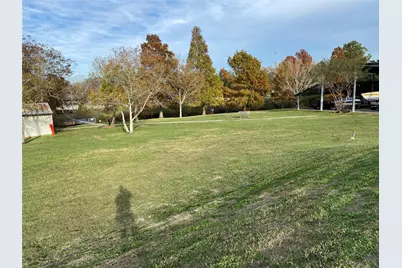 2609 Hughes Road, Dickinson, TX 77539 - Photo 9