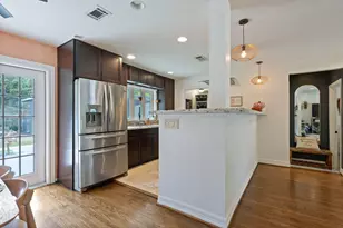 1119 W 30th St, Houston, TX 77018 - Photo 13