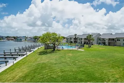 1911 Bayhouse Drive, Rockport, TX 78382 - Photo 11