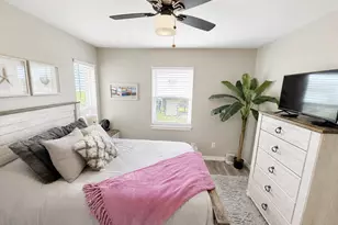 22321 Kennedy Dr, Galveston, TX 77554 - Photo 19