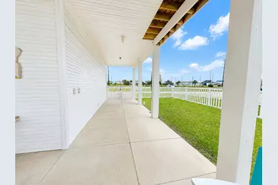 22321 Kennedy Drive, Galveston, TX 77554 - Photo 31