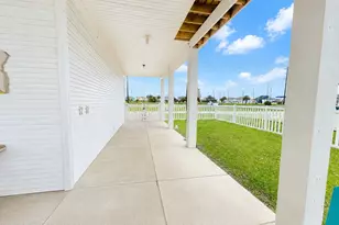 22321 Kennedy Dr, Galveston, TX 77554 - Photo 31