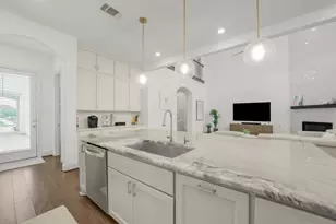 2018 Grove Terrace Ln, Manvel, TX 77578 - Photo 9