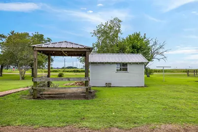 17132 County Road 268, East Bernard, TX 77435 - Photo 9