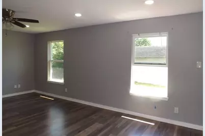 7619 Ilex Street, Houston, TX 77012 - Photo 9