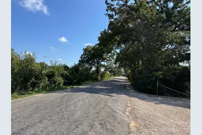 13115 Schoenemann Road, Carmine, TX 78932 - Photo 3