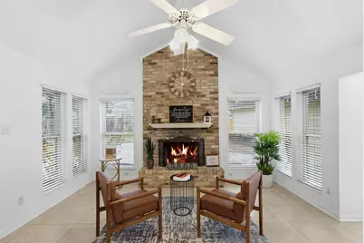 1607 Durfey Lane, Katy, TX 77449 - Photo 9