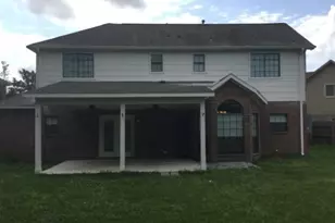 10917 Spruce Dr S, La Porte, TX 77571 - Photo 15