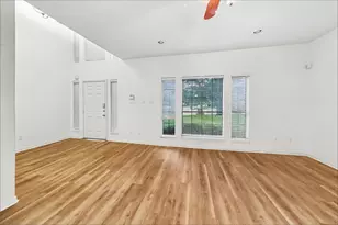 10917 Spruce Dr S, La Porte, TX 77571 - Photo 3