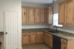 10917 Spruce Dr S, La Porte, TX 77571 - Photo 3