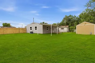 2307 Windsor Ln, Pasadena, TX 77506 - Photo 13
