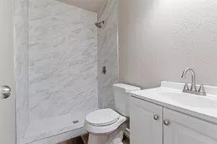 2307 Windsor Ln, Pasadena, TX 77506 - Photo 9