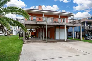 989 Biscayne, Crystal Beach, TX 77650 - Photo 3