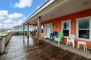 989 Biscayne, Crystal Beach, TX 77650 - Photo 5