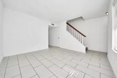 1701 Upland Drive #155, Houston, TX 77043 - Photo 5