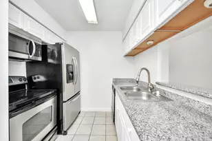 1701 Upland Dr, Houston, TX 77043 - Photo 3
