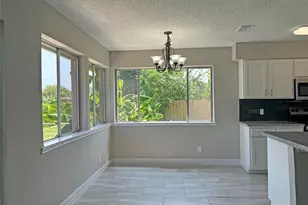 3801 Misty Cove Ct, Dickinson, TX 77539 - Photo 5