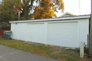 3420 Ave R Ave, Galveston, TX 77550 - Photo 31