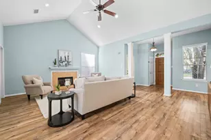 20418 Peach Mountain Ln, Cypress, TX 77433 - Photo 5