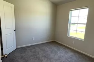 417 Del Monte Dr, Huntsville, TX 77320 - Photo 5