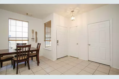 191 N Burberry Park Circle, The Woodlands, TX 77382 - Photo 7