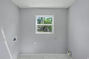 8211 Kingsbrook Rd, Houston, TX 77024 - Photo 15