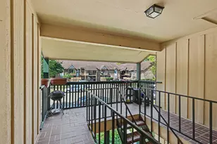 8211 Kingsbrook Rd, Houston, TX 77024 - Photo 17