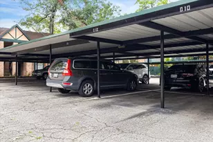 8211 Kingsbrook Rd, Houston, TX 77024 - Photo 21