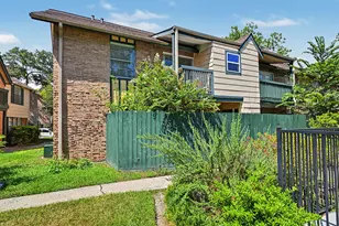 8211 Kingsbrook Rd, Houston, TX 77024 - Photo 19
