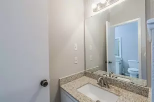 8100 Cambridge St, Houston, TX 77054 - Photo 15