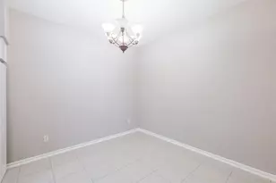 8100 Cambridge St, Houston, TX 77054 - Photo 5