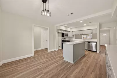 5401 Bayou Drive, Dickinson, TX 77539 - Photo 9